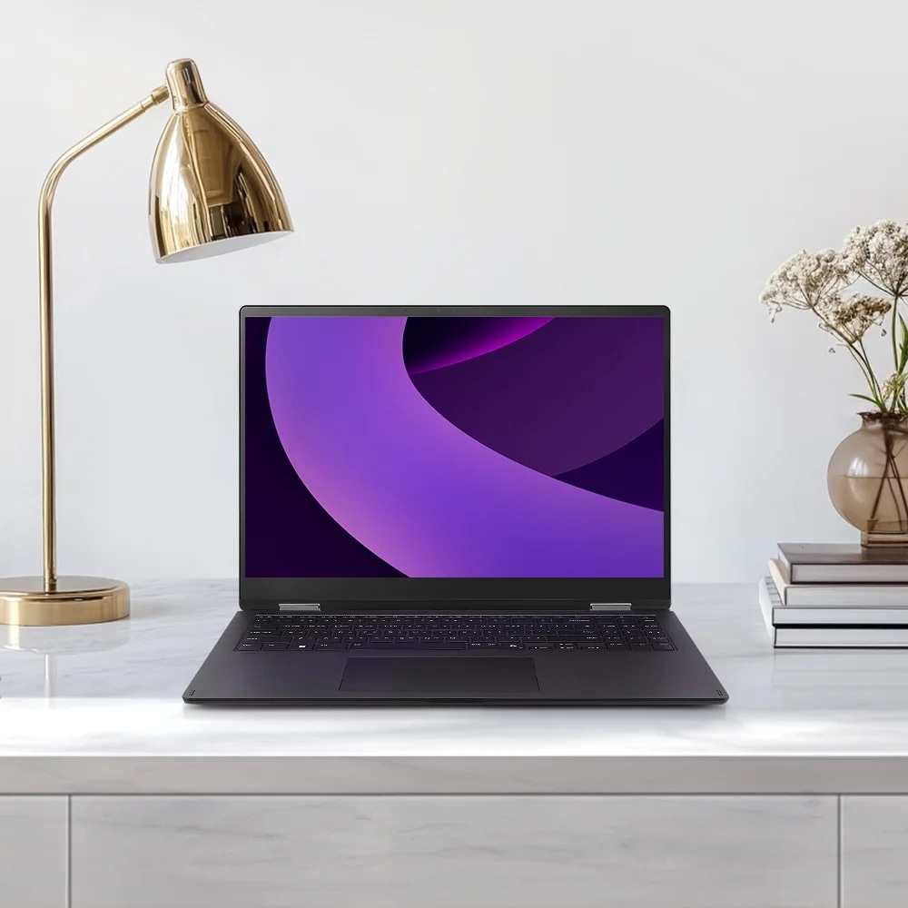 LG 그램 Pro 360 40.6cm 16T90TP 시리즈 옵시디안 블랙 컬러 모델의 라이프 스타일 이미지입니다.