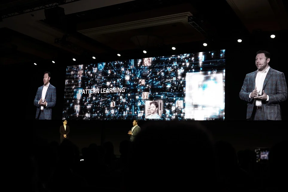 CES 2020 프레스 컨퍼런스에서 발표를 이어나가고 있는 박일평 사장의 모습 4
