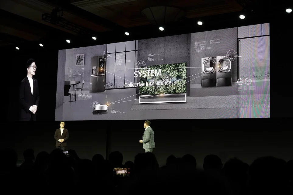 CES 2020 프레스 컨퍼런스에서 발표를 이어나가고 있는 박일평 사장의 모습 5