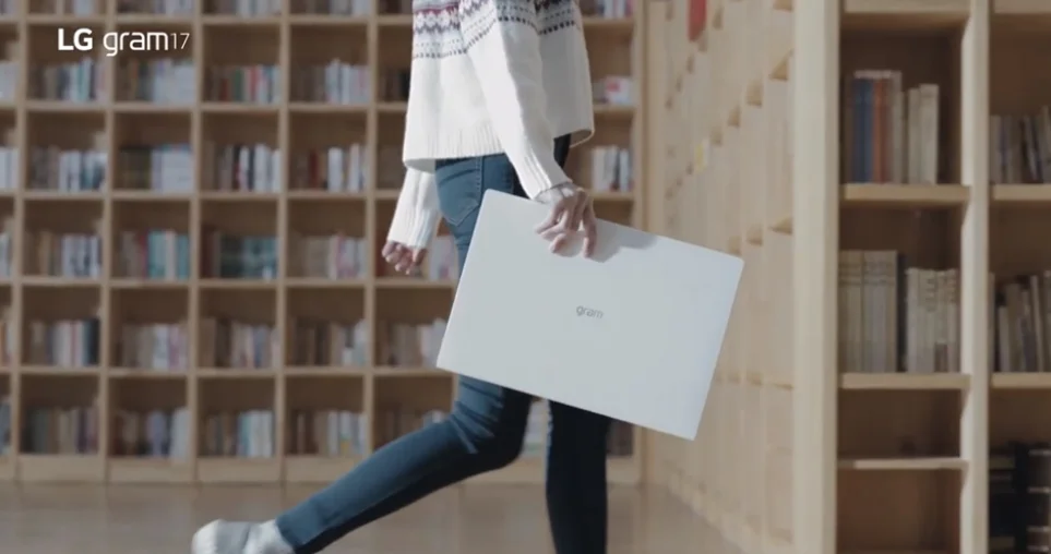 LG 그램 17 광고 이미지