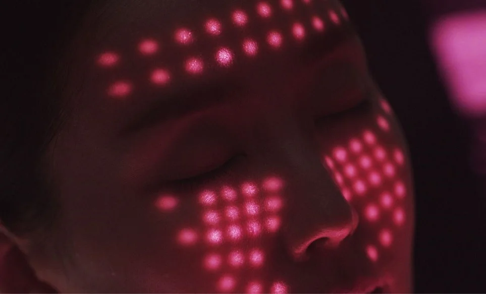 적색과 적외선 LED만 적용한 프라엘만의 차원이 다른 '코어 라이트(Core Light)'