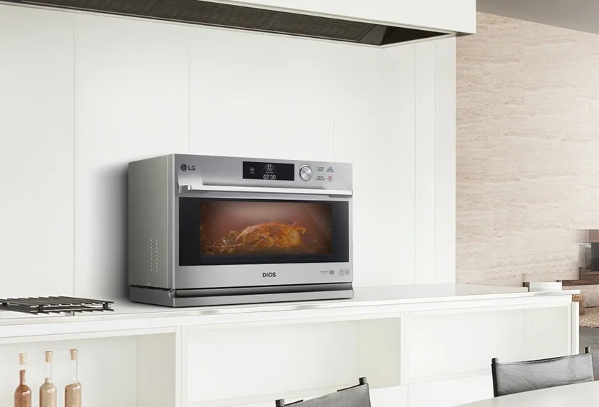 LG 디오스 광파오븐(모델명: ML32UW)의 연출 사진