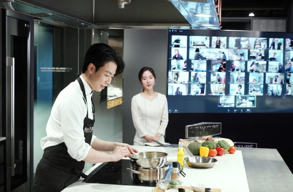 LG전자, '시그니처 키친 스위트(SIGNATURE KITCHEN SUITE)' 논현 쇼룸서 랜선 요리 강의 진행