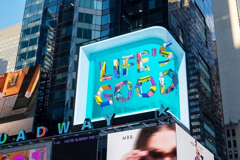 LG전자가 美 뉴욕 타임스스퀘어 전광판에서 ‘Life’s Good’ 메시지를 담은 3D 콘텐츠를 상영하고 있다. LG전자가 美 뉴욕 타임스스퀘어 전광판에서 ‘Life’s Good’ 메시지를 담은 3D 콘텐츠를 상영하고 있다.