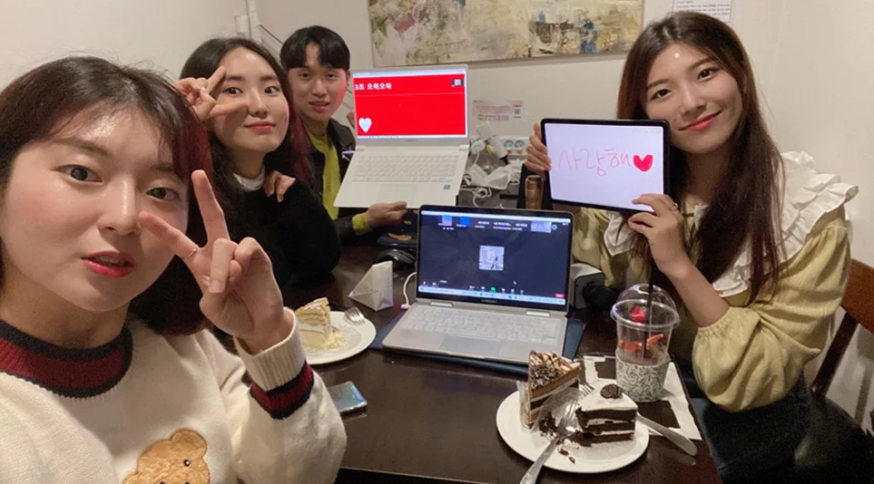(왼쪽부터)LG전자 ESG 대학생 아카데미 7기 ‘으쓱으쓱’ 조의 이유신, 최서현, 오정민, 김영서 조원