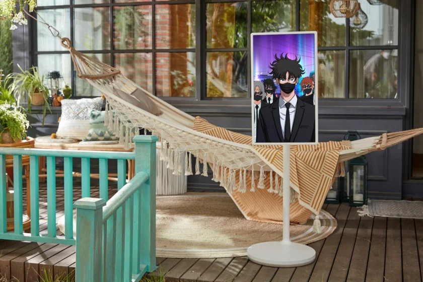 LG전자가 신개념 라이프스타일 스크린 LG 스탠바이미에 카카오웹툰 앱을 론칭한다. LG 스탠바이미는 화면을 세로로 돌리는 등 고객의 시청 자세에 맞춰 화면 위치나 방향을 조절할 수 있어 세로 화면에 최적화된 웹툰 감상에도 제격이다. LG전자가 신개념 라이프스타일 스크린 LG 스탠바이미에 카카오웹툰 앱을 론칭한다. LG 스탠바이미는 화면을 세로로 돌리는 등 고객의 시청 자세에 맞춰 화면 위치나 방향을 조절할 수 있어 세로 화면에 최적화된 웹툰 감상에도 제격이다.