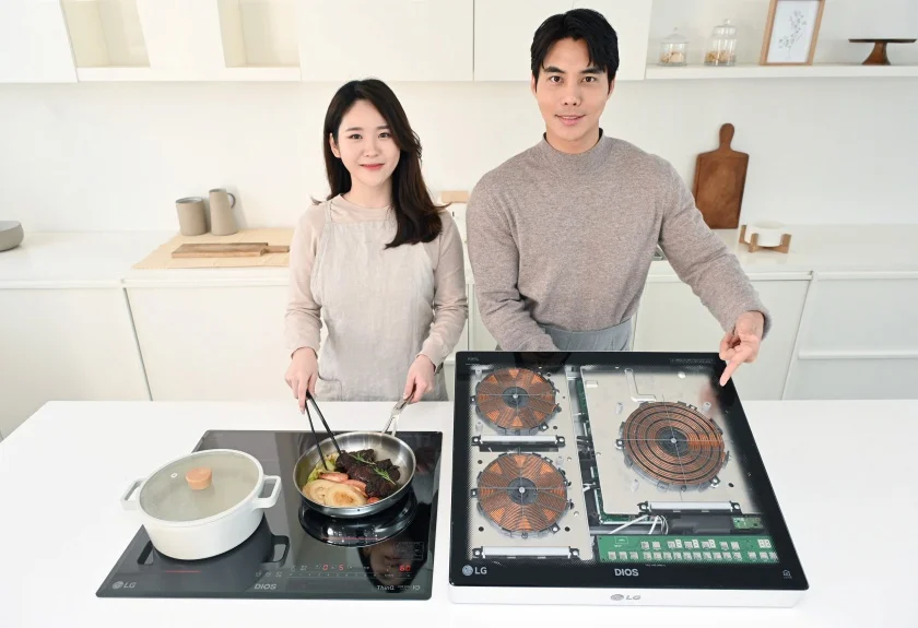 LG 디오스 '쿼드 인버터' 인덕션 전기레인지를 소개하고 있다. LG 디오스 '쿼드 인버터' 인덕션 전기레인지를 소개하고 있다.