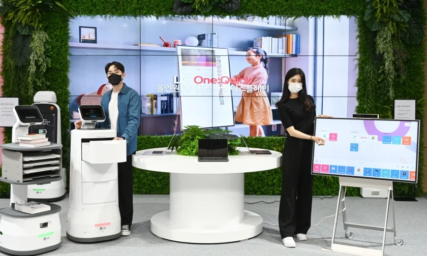 서울 삼성동 코엑스에서 열리는 제19회 대한민국 교육박람회에 참가해 차세대 스마트 교육 환경에 최적화된 제품들을 선보인다. LG전자는 다양한 학교 공간에 최적화한 교육 솔루션을 방문객들이 직접 체험해 볼 수 있도록 전시 공간을 꾸몄다. 서울 삼성동 코엑스에서 열리는 제19회 대한민국 교육박람회에 참가해 차세대 스마트 교육 환경에 최적화된 제품들을 선보인다. LG전자는 다양한 학교 공간에 최적화한 교육 솔루션을 방문객들이 직접 체험해 볼 수 있도록 전시 공간을 꾸몄다.