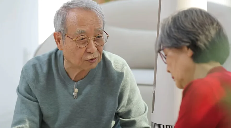 가전제품 사용이 막막한 실버 세대를 위한 시니어 가전 매뉴얼을 만드는 이찬재&안경자 부부