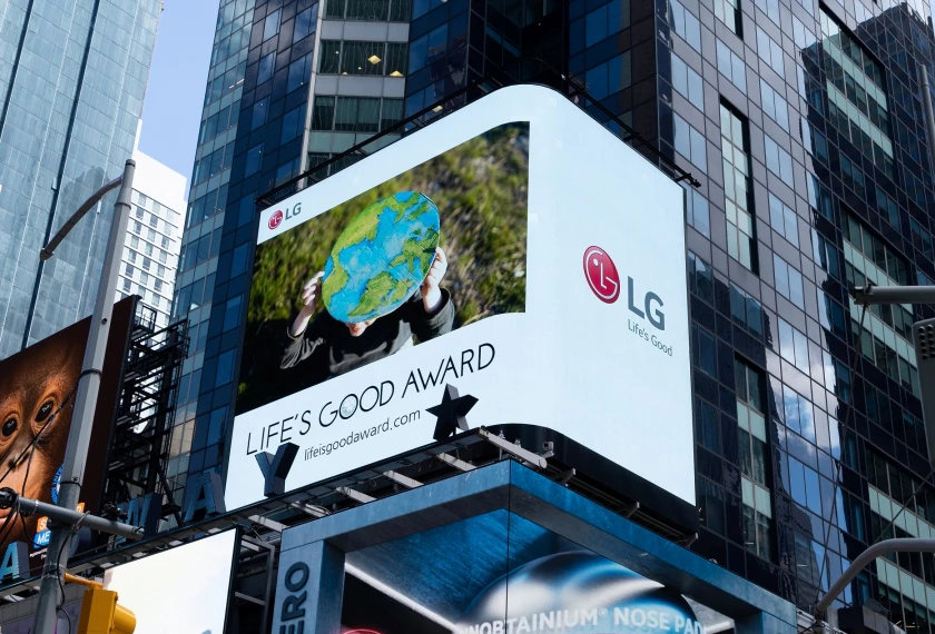 지금까지 LG전자는 지구촌 사람들 모두의 더 나은 일상을 만들기 위해 LG 스탠바이미 기부, 가전 수어매뉴얼영상 제작 등 많은 활동을 해왔죠.