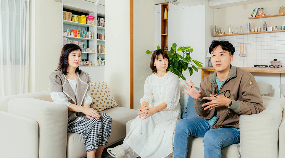 L.UP 활동 전 본인이 가지고 있던 LG전자에 대한 인식을 밝히는 L.UP 맴버들