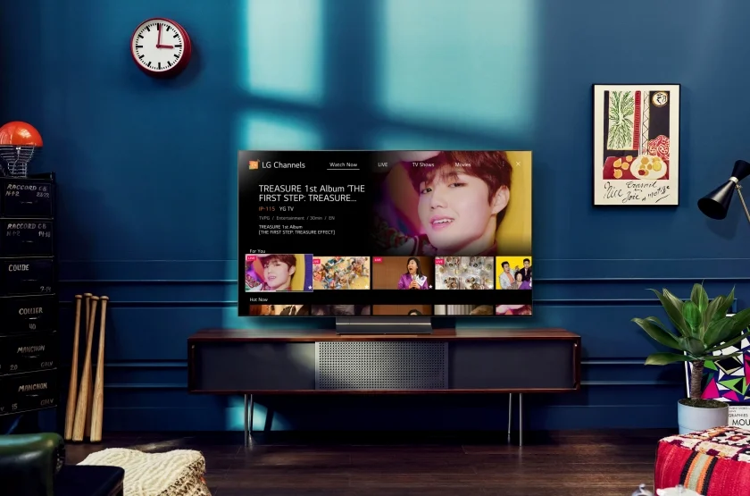LG전자가 webOS TV서 무료로 콘텐츠를 제공하는 LG 채널 서비스를 지난해 말 25개국 1,900여 개 채널에서 현재 29개국 약 2,900개 채널로 확대했다. 사진은 LG 올레드 TV에서 LG 채널 서비스를 구동하는 모습. LG전자가 webOS TV서 무료로 콘텐츠를 제공하는 LG 채널 서비스를 지난해 말 25개국 1,900여 개 채널에서 현재 29개국 약 2,900개 채널로 확대했다. 사진은 LG 올레드 TV에서 LG 채널 서비스를 구동하는 모습.