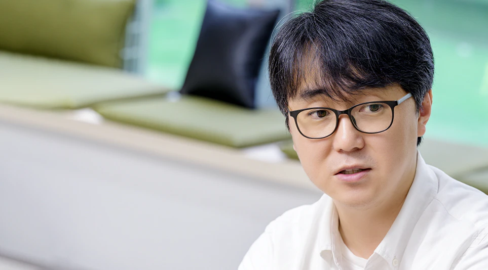 LG OLED의 독자적인 기술로 영화 색보정 작업을 진행하는 컬러리스트 박진호님의 인터뷰