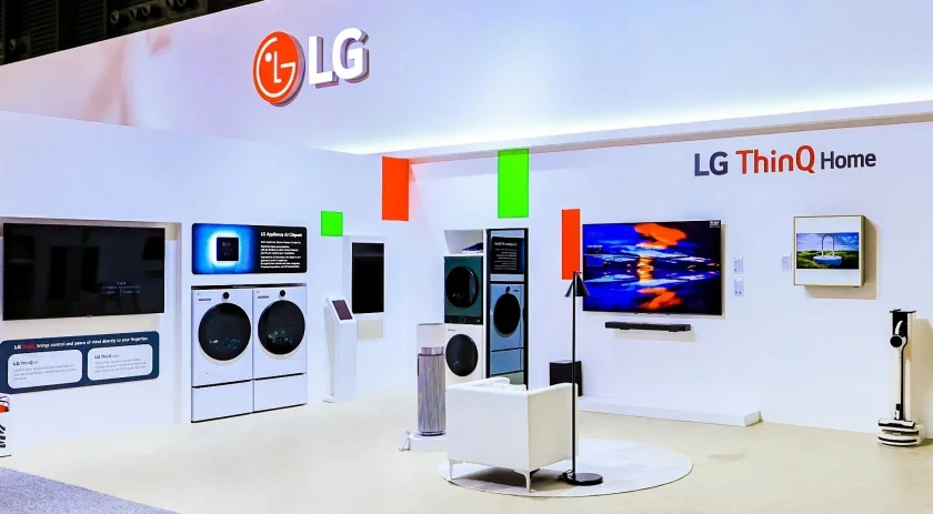 LG전자가 중국 최대 가전 박람회인 AWE 2024에 참가해 프리미엄 제품과 YG 고객을 겨냥한 제품을 대거 선보였다.
