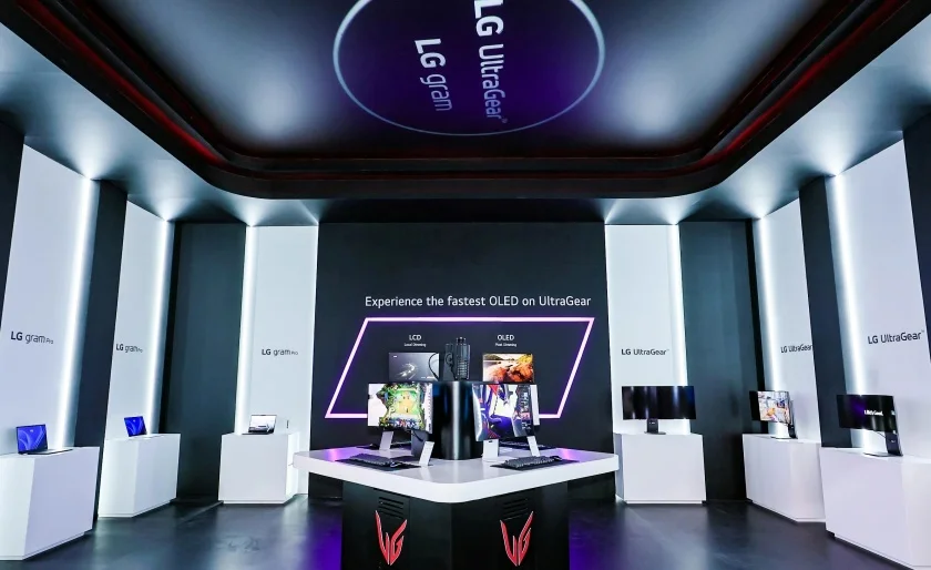 LG전자가 중국 최대 가전 박람회인 AWE 2024에 참가해 프리미엄 제품과 YG 고객을 겨냥한 제품을 대거 선보였다.